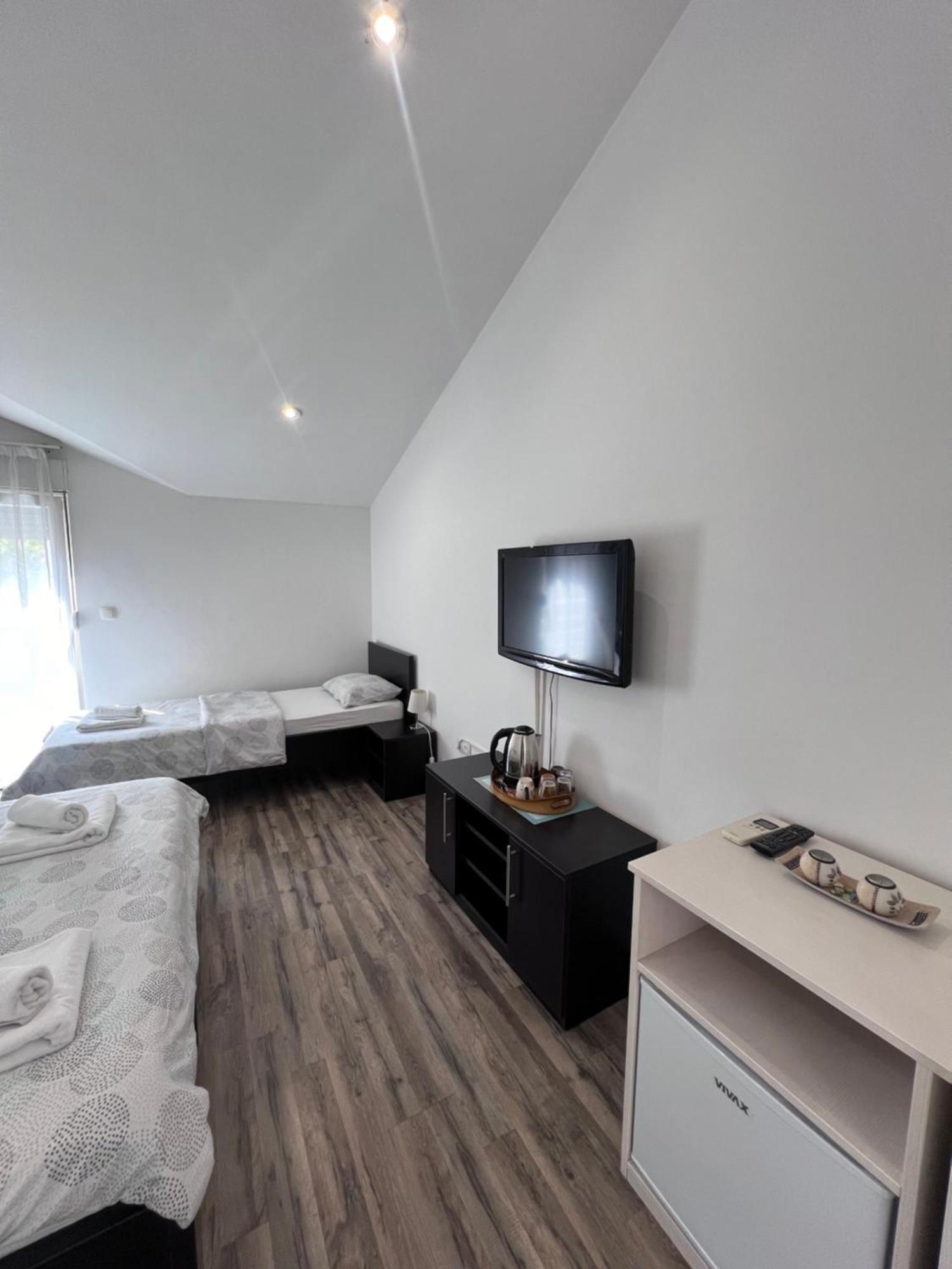 Apartments & Rooms Villa Zaad Mostar Exterior photo